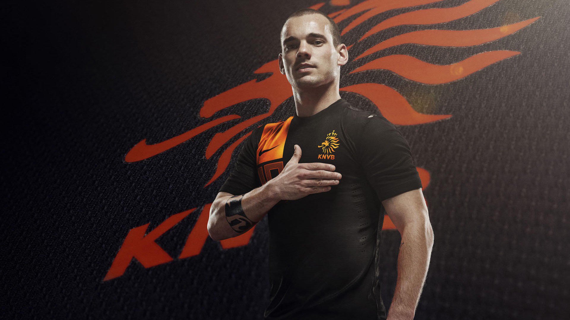 球队战略调整：教练宣布新的战术方向，球员布置战术