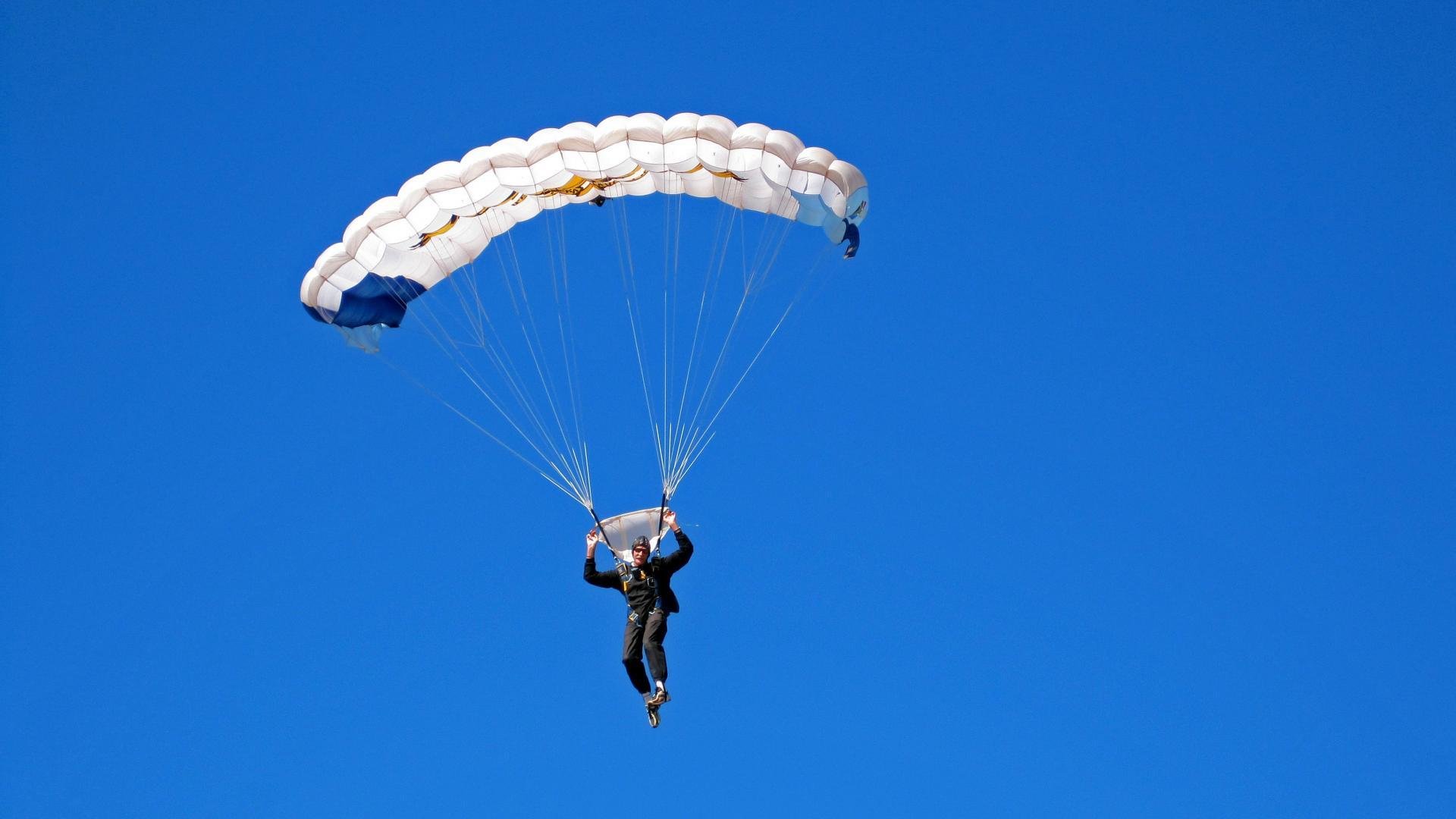 篮球APP上线，全方位报道中国篮球赛事和明星动态，篮球推荐软件app排名